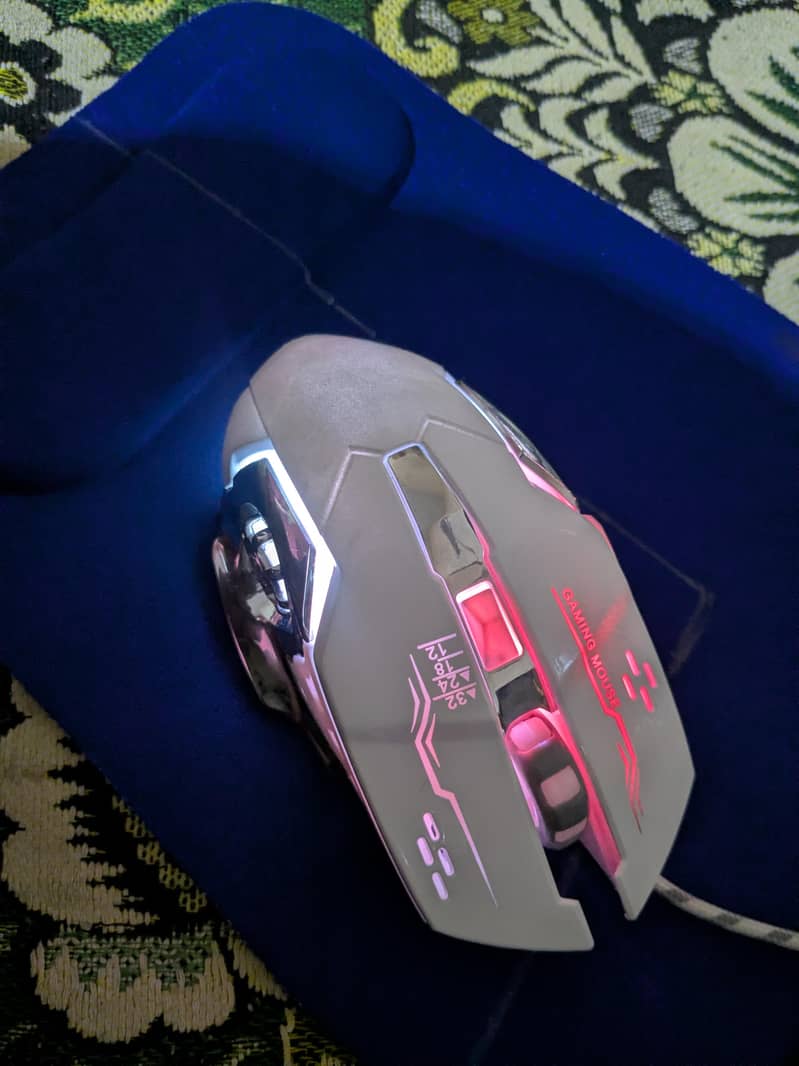 Gaming mouse 3