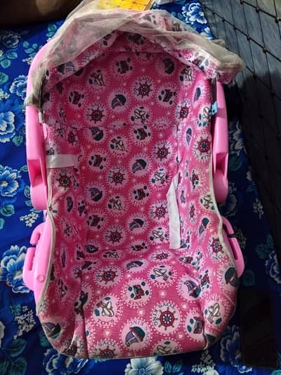 I'm selling my baby swing urgent 8/10 Condition
