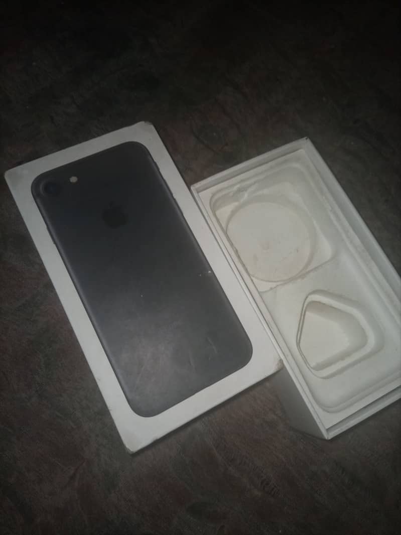 Apple iPhone 7 6