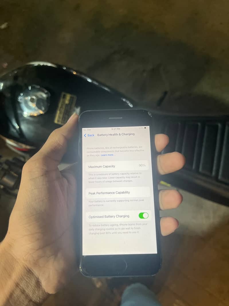 Apple iPhone 8 5
