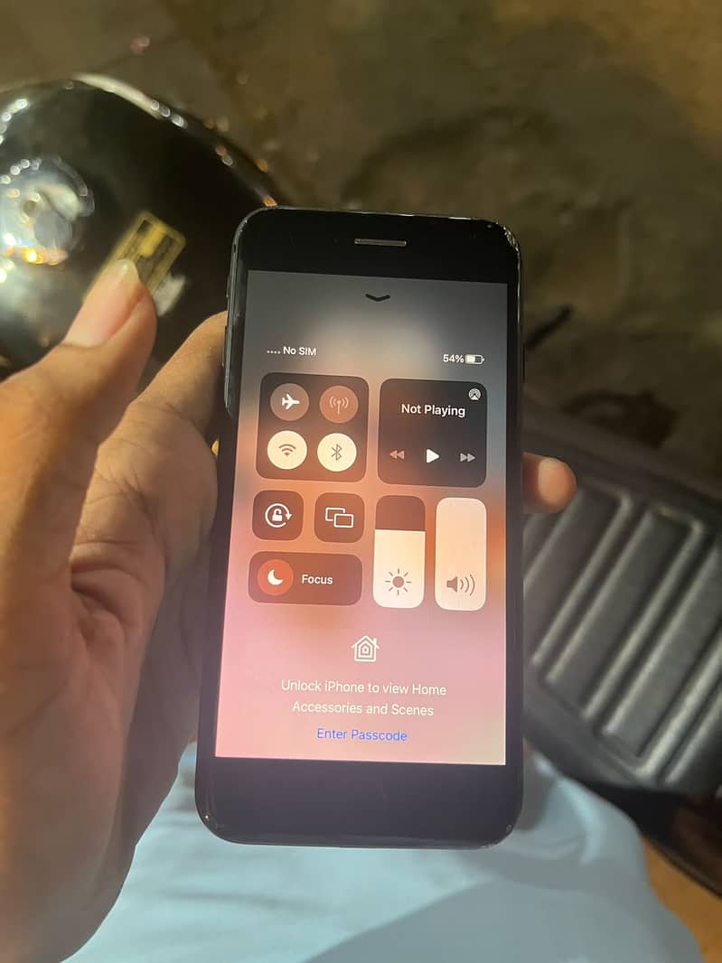 Apple iPhone 8 6