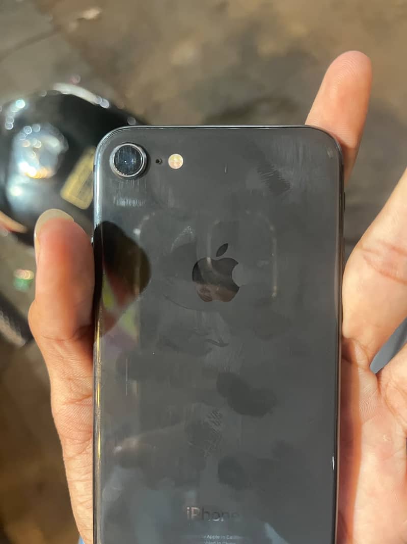 Apple iPhone 8 7