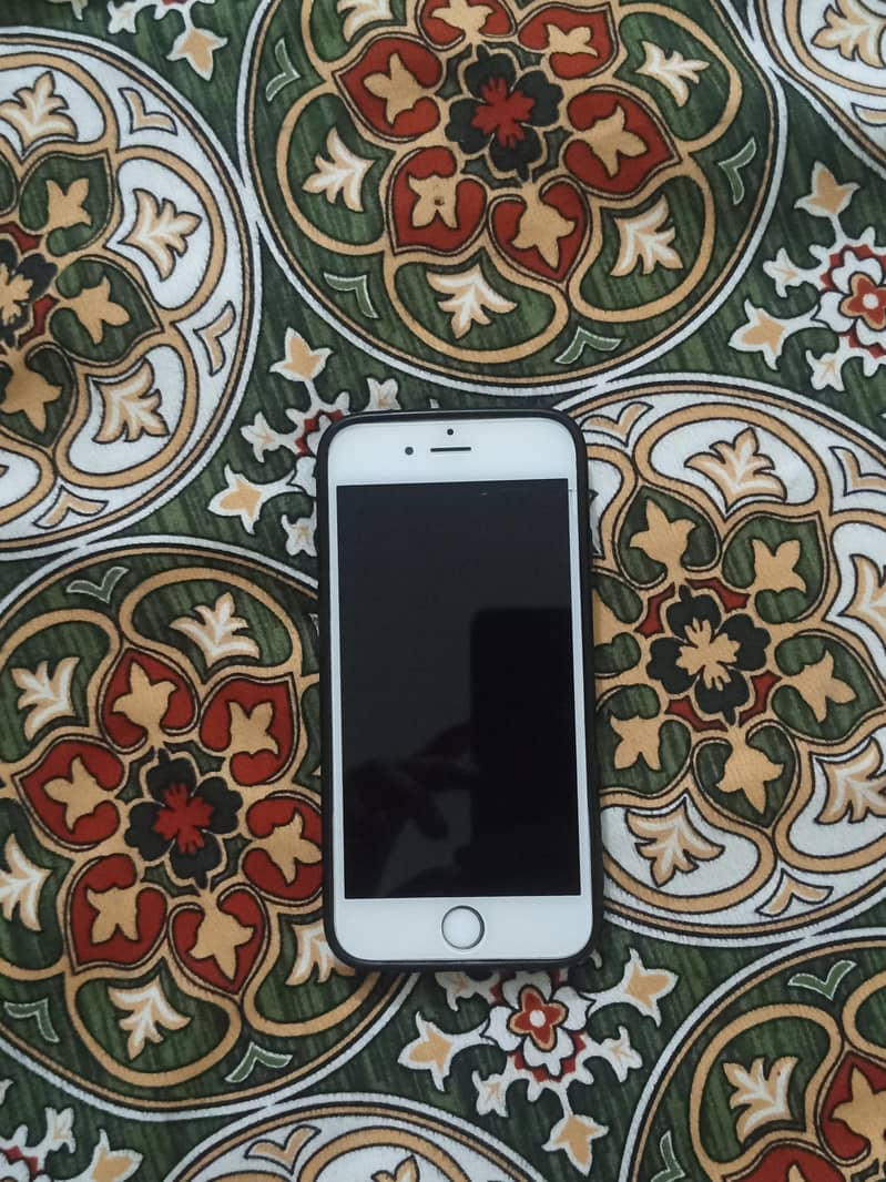 Apple iPhone 6 0