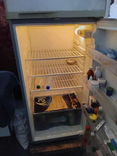 HAIER FRIDGE.  (12 CUBIC)