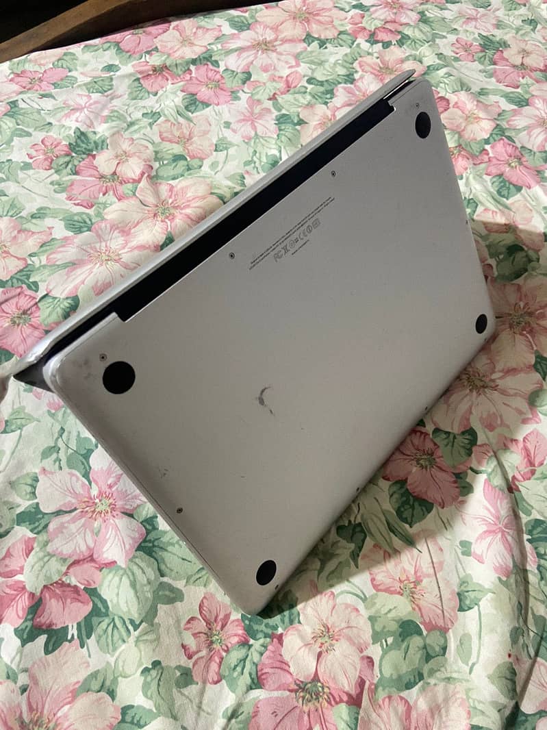 13”MacBook 1