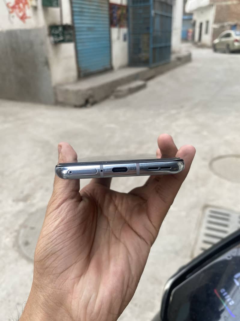 One Plus 8T 2