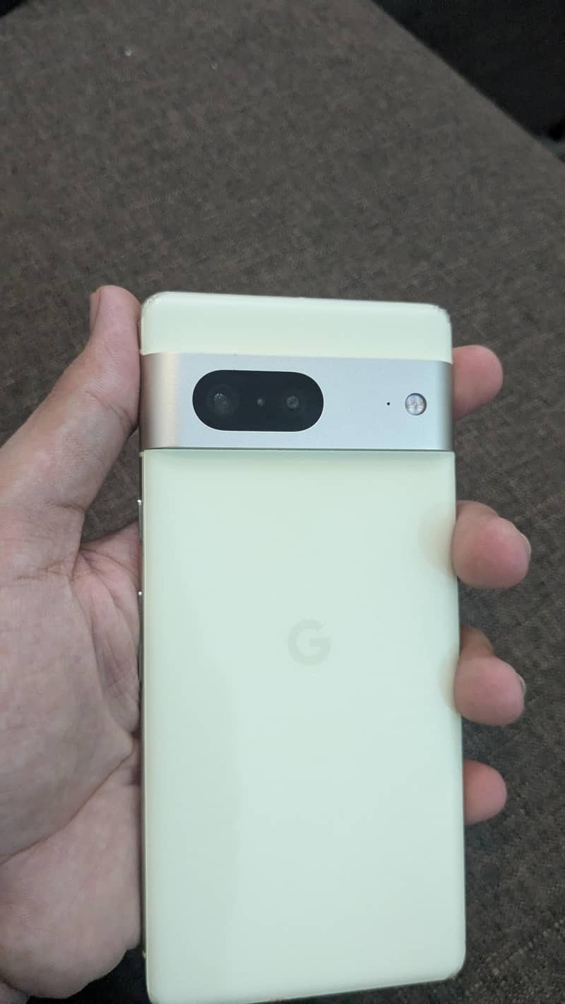 Google Pixel 7 3