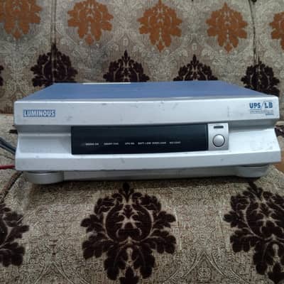 Luminous 800 V inverter, running good condition