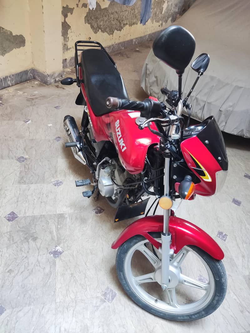 Suzuki GD 110s 4