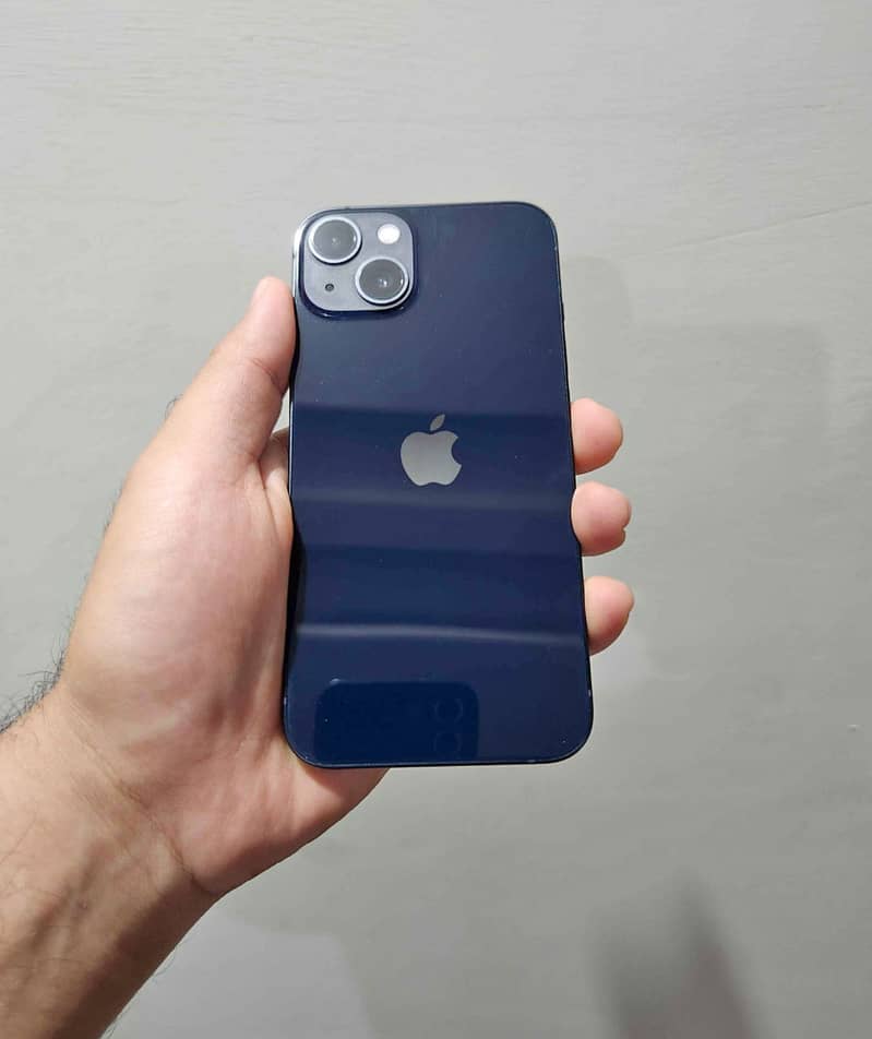 Apple iPhone 13 0
