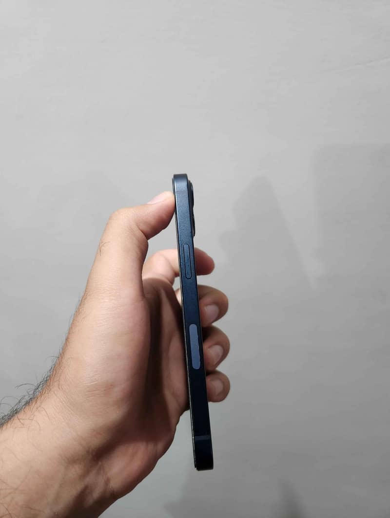 Apple iPhone 13 3