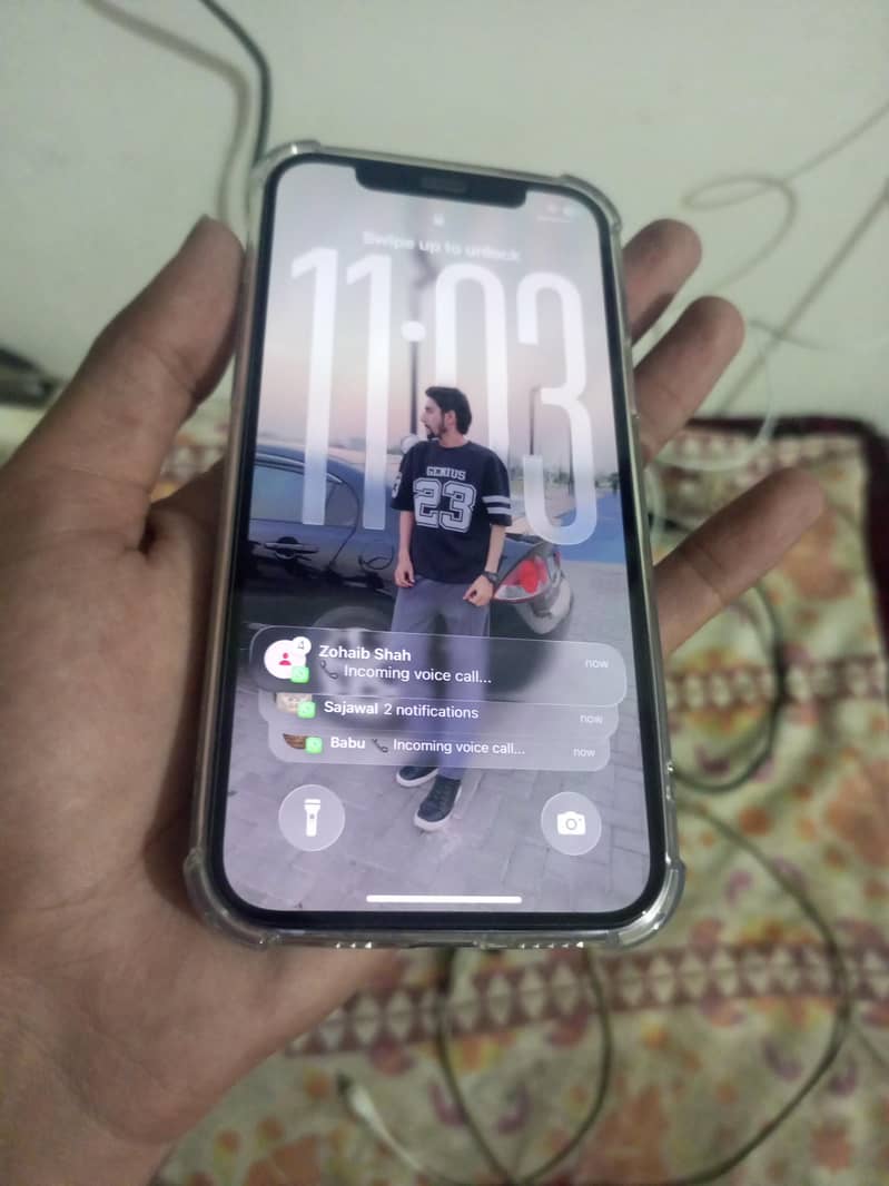 Apple iPhone 12 1