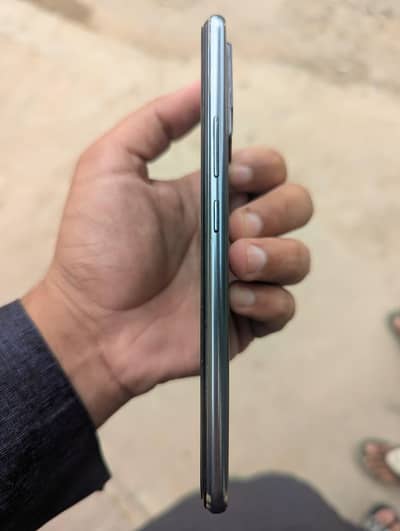 Vivo V21e