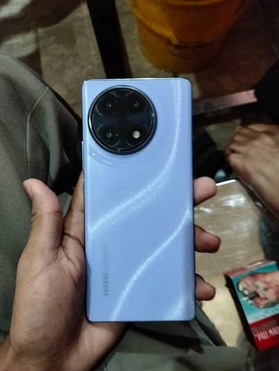 Tecno CAMON 30S