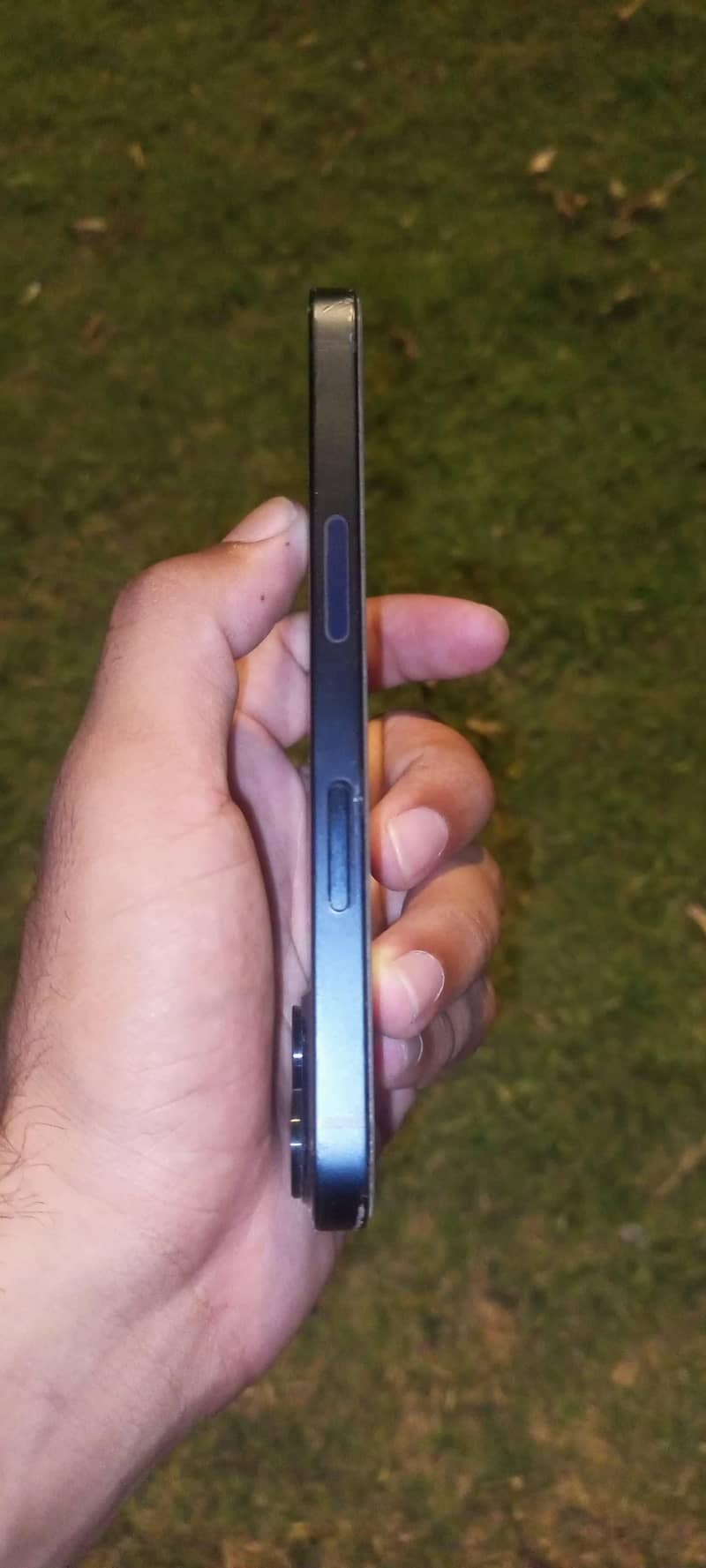 Apple iPhone 13 2