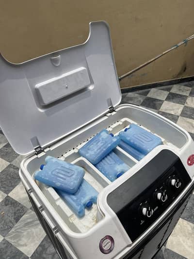 we are selling a air Cooler urgent sale