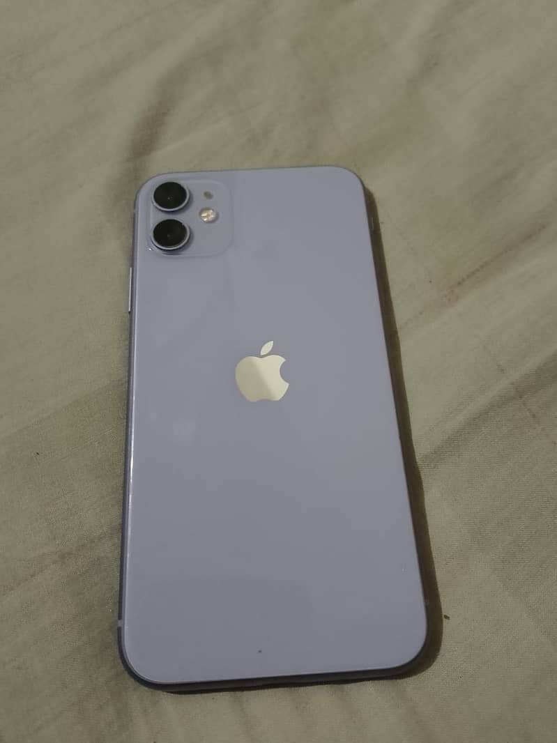 Apple iPhone 11 4