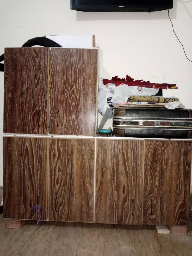 cabinet 0