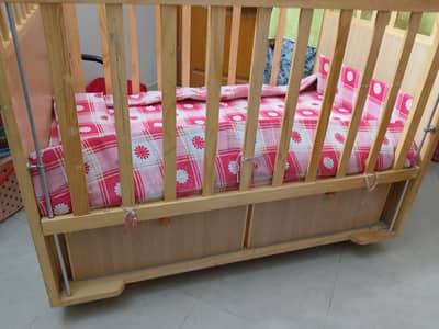 baby cot