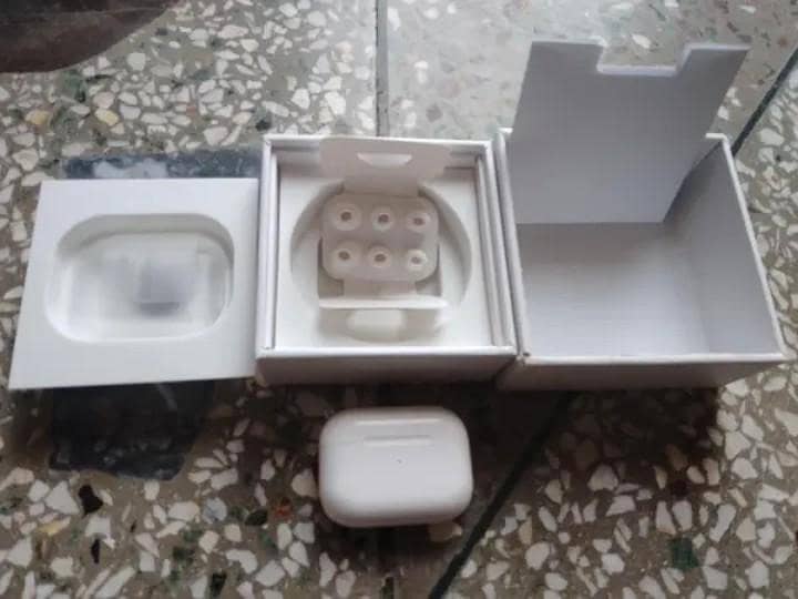 Airpods 1