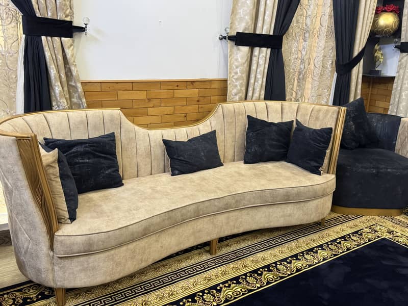 Luxury 9 Seater Designer Sofa Set with Tables – Excellent Condition 1