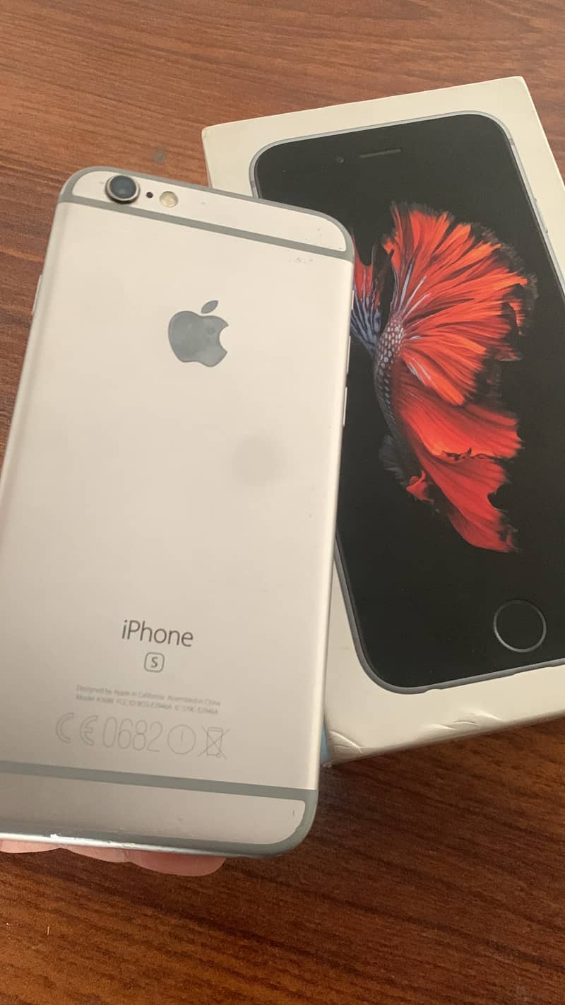 Apple iPhone 6S 2