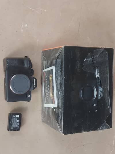 Sony A7iv 50mm & 28-75mm White Box