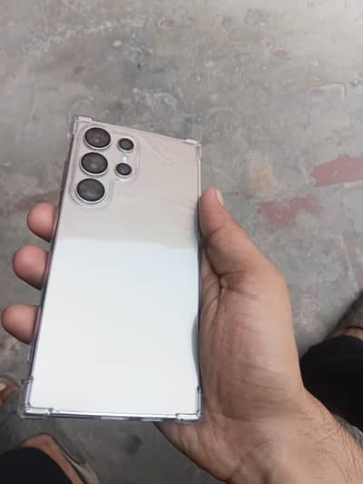 Samsung Galaxy S24 Ultra (READ DESCRIPTION)