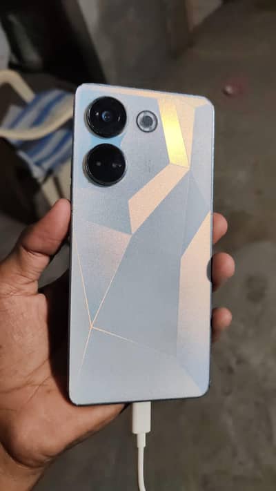 Tecno CAMON 20
