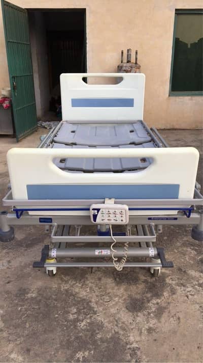 Medical patient bed