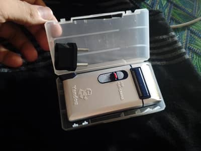 Rechargeable Electric Shaver Machine – Excellent Condition