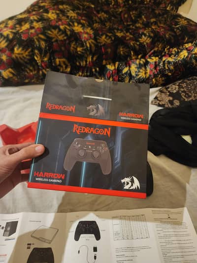Redragon Harrow Wireless gaming controller