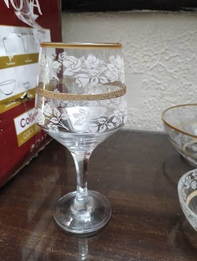 NOVA GLASS SET 28 PIECE