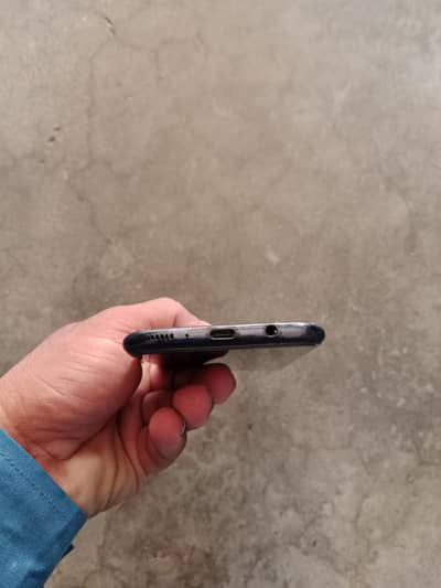 Samsung Mobile A70