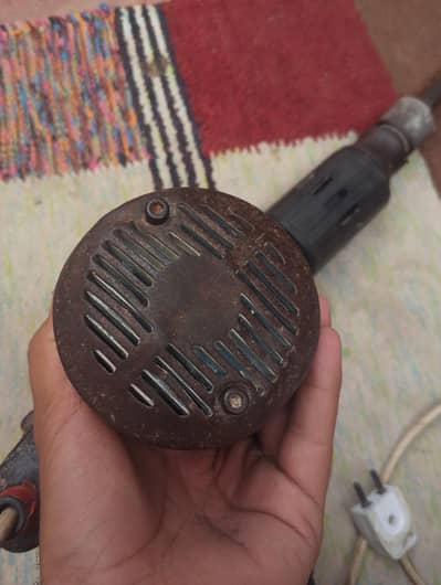 Makita cutter urgent for sale in on condition