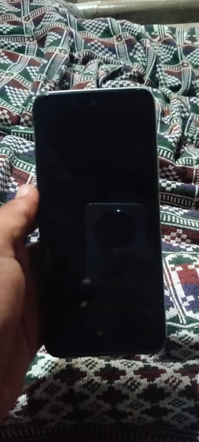 Infinix hot 60i 6/128 full box 10/10 full box 4 month warranty availab