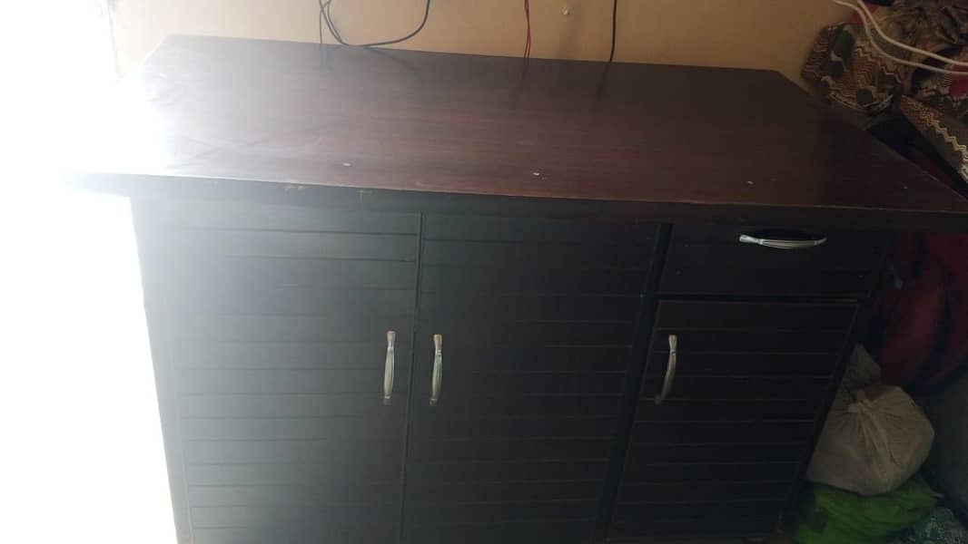 Iron Table 1
