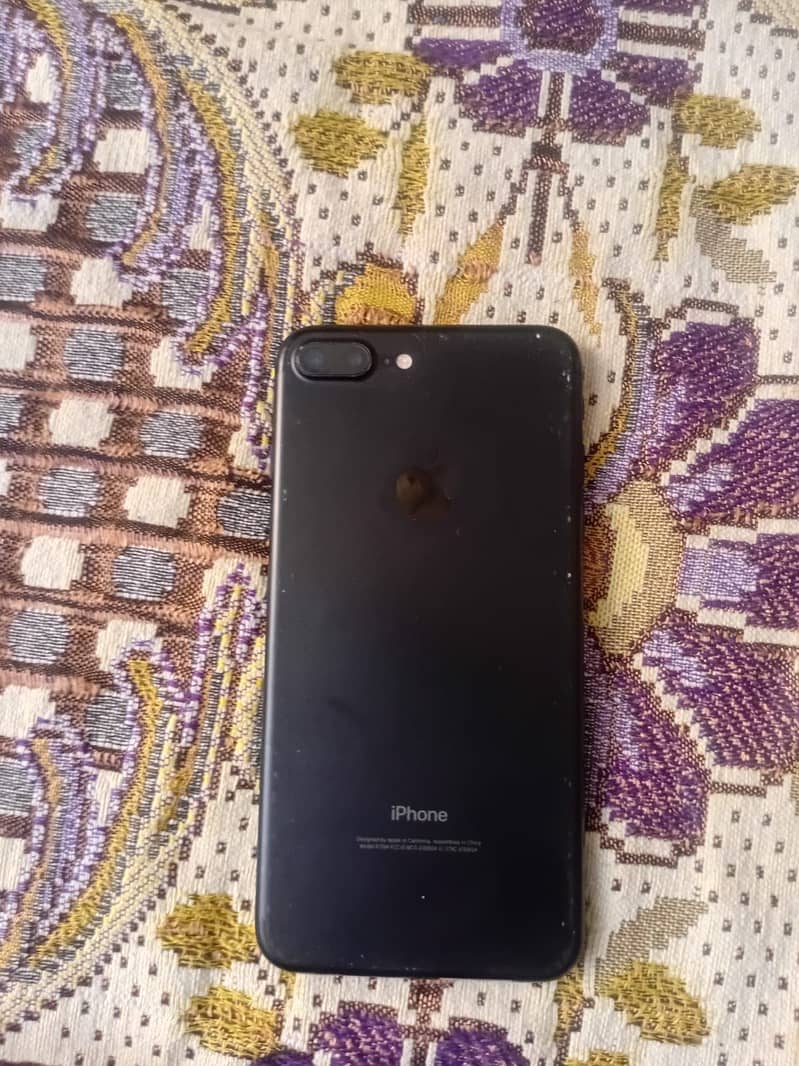 Apple iPhone 7 Plus 5