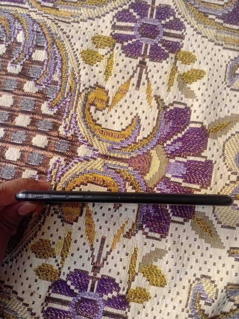 Apple iPhone 7 Plus 6