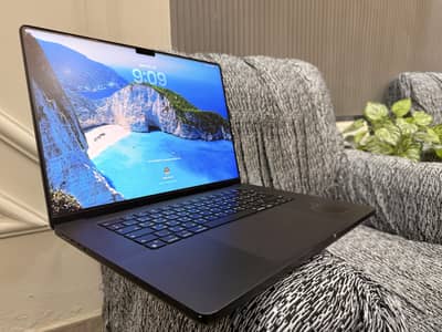 MacBook Pro 16” M3 Pro – 18GB RAM – 98% Battery – Excellent Condition