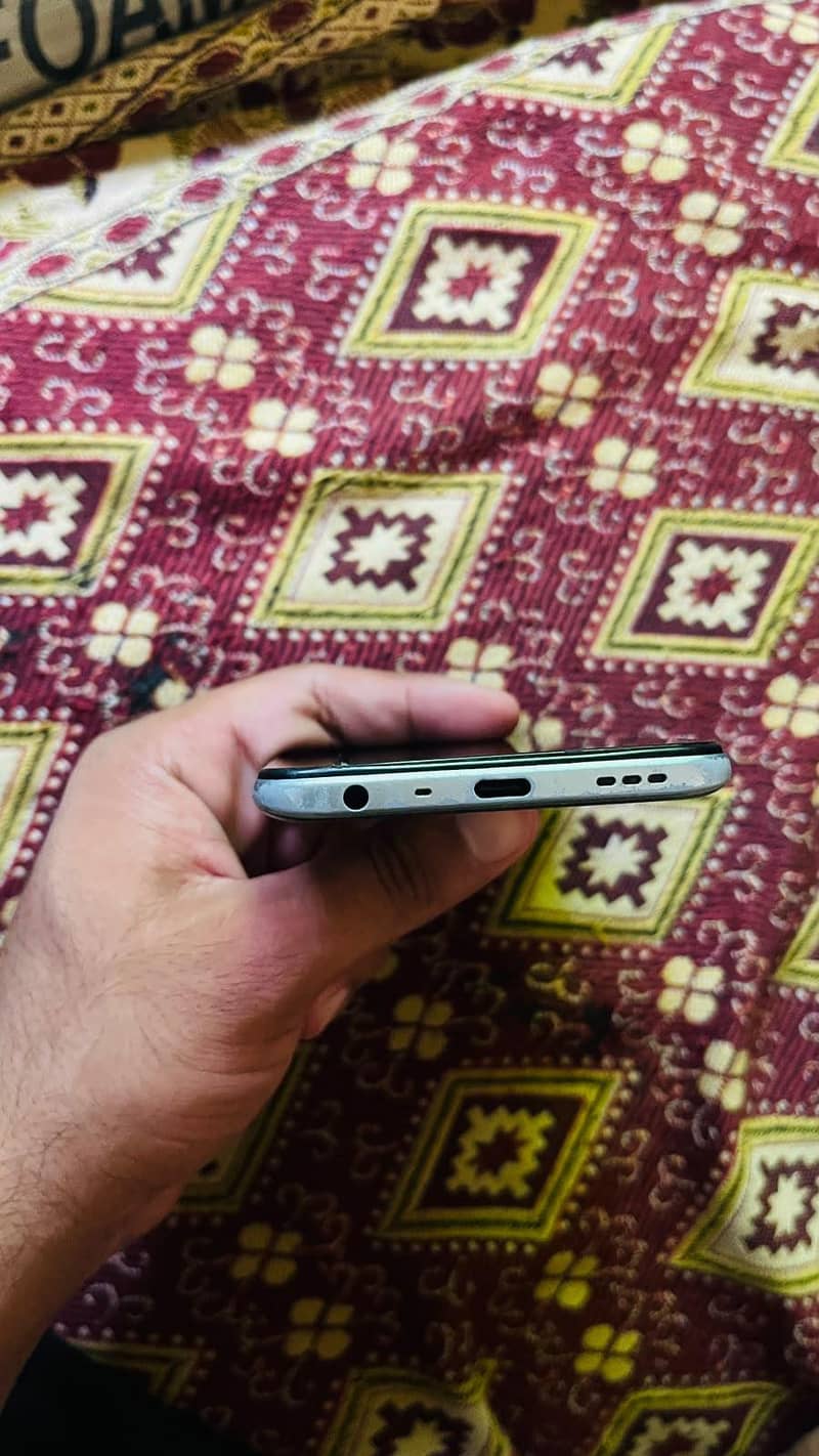 OPPO A54 4