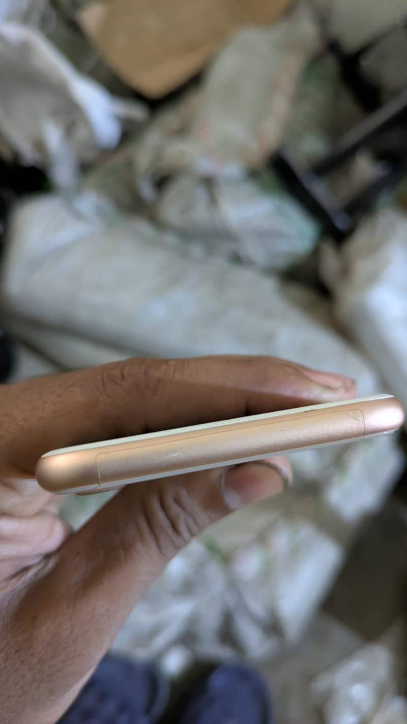 Apple iPhone 8 2