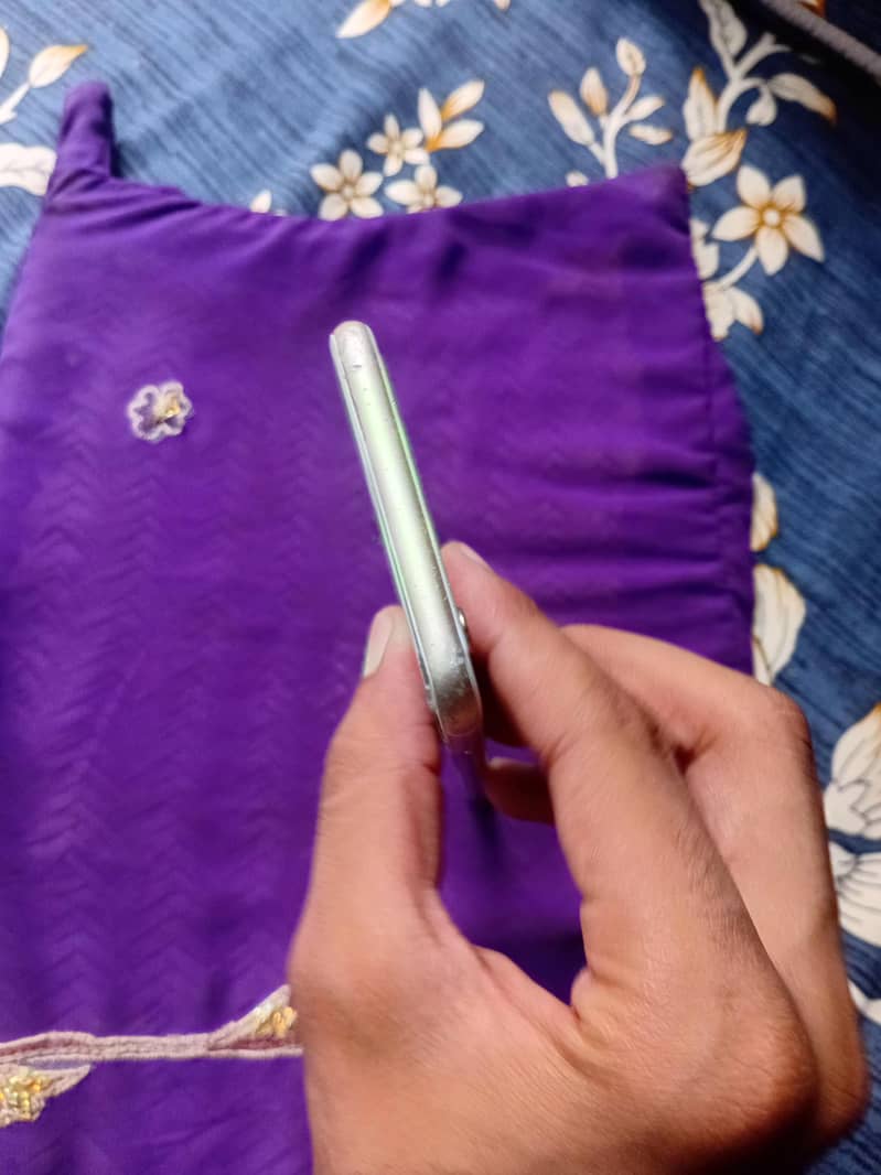 Apple iPhone 6 6