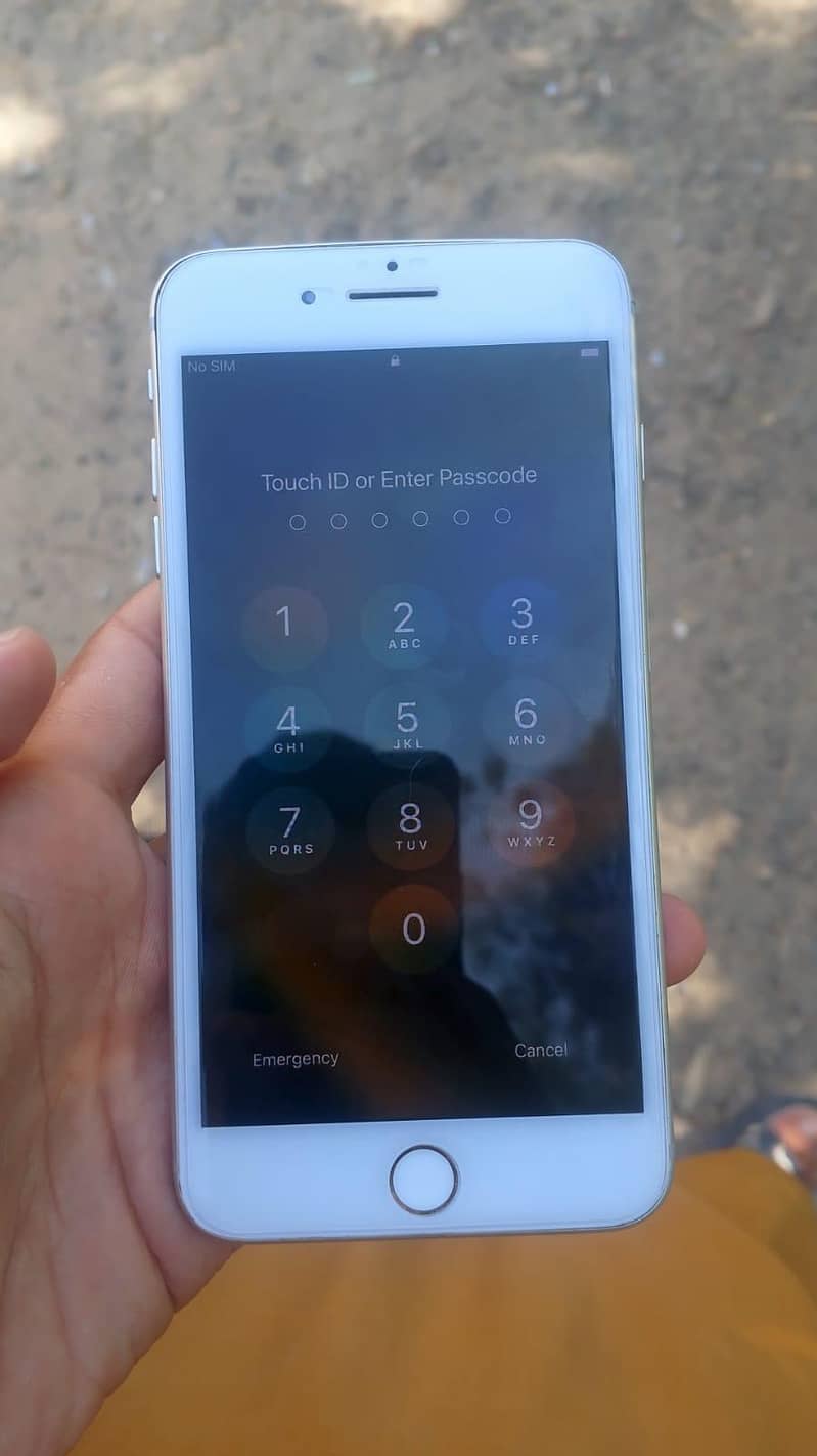 Apple iPhone 8 Plus 2