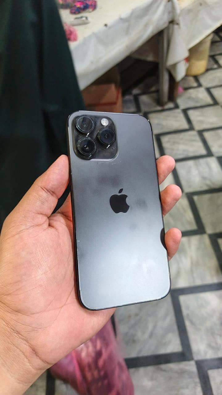 iPhone 14 Pro Max 0