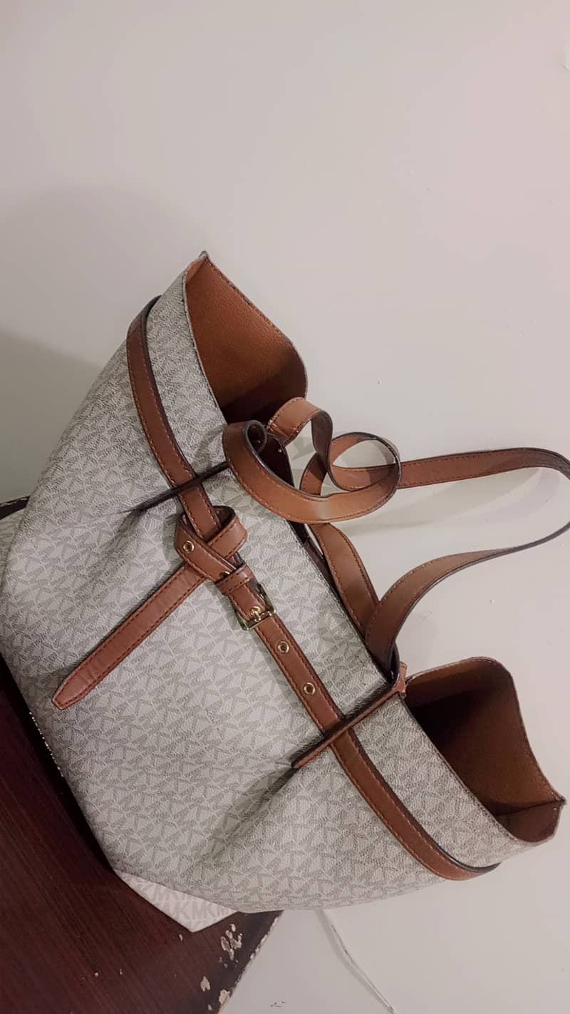 MK bag 0
