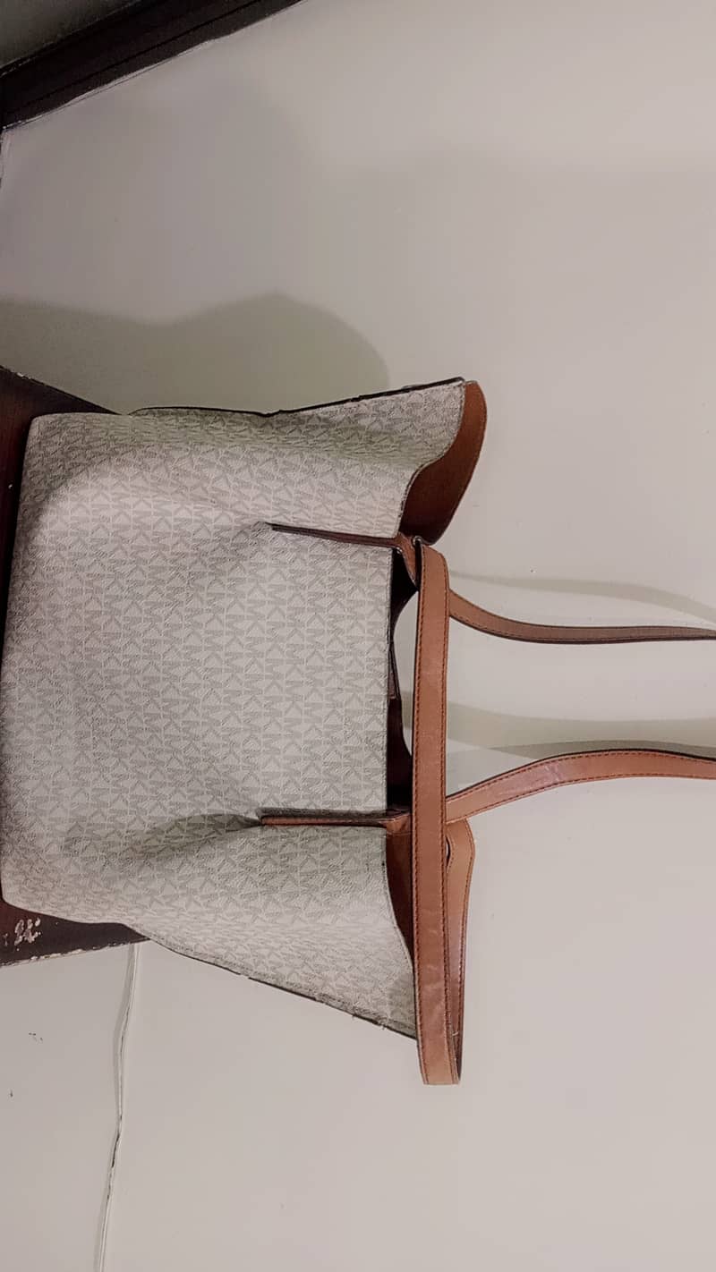 MK bag 1