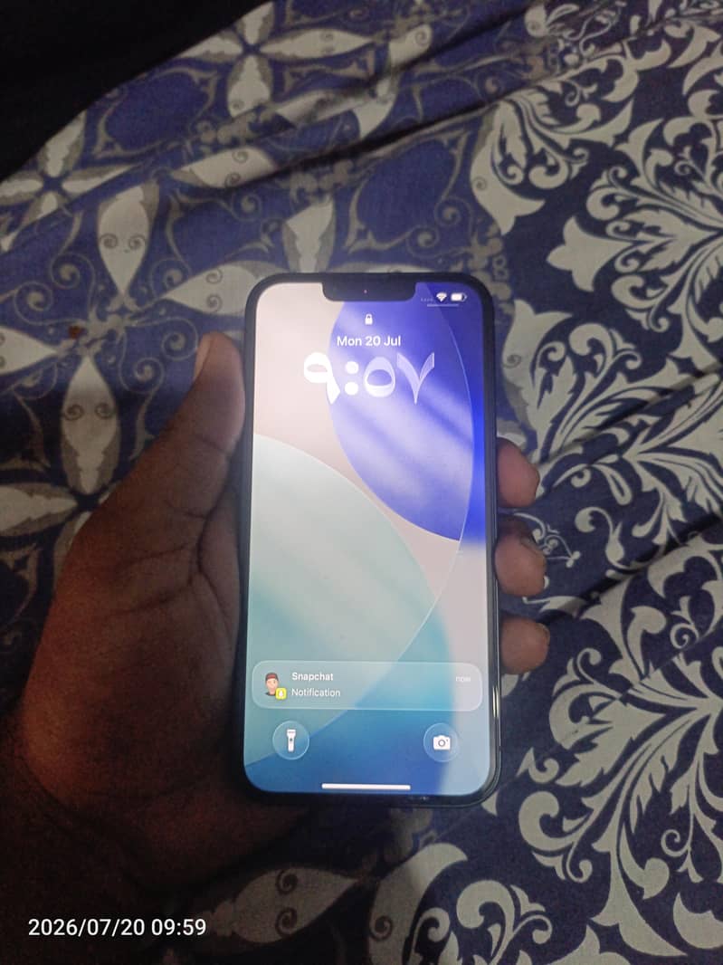 Apple iPhone 13 2