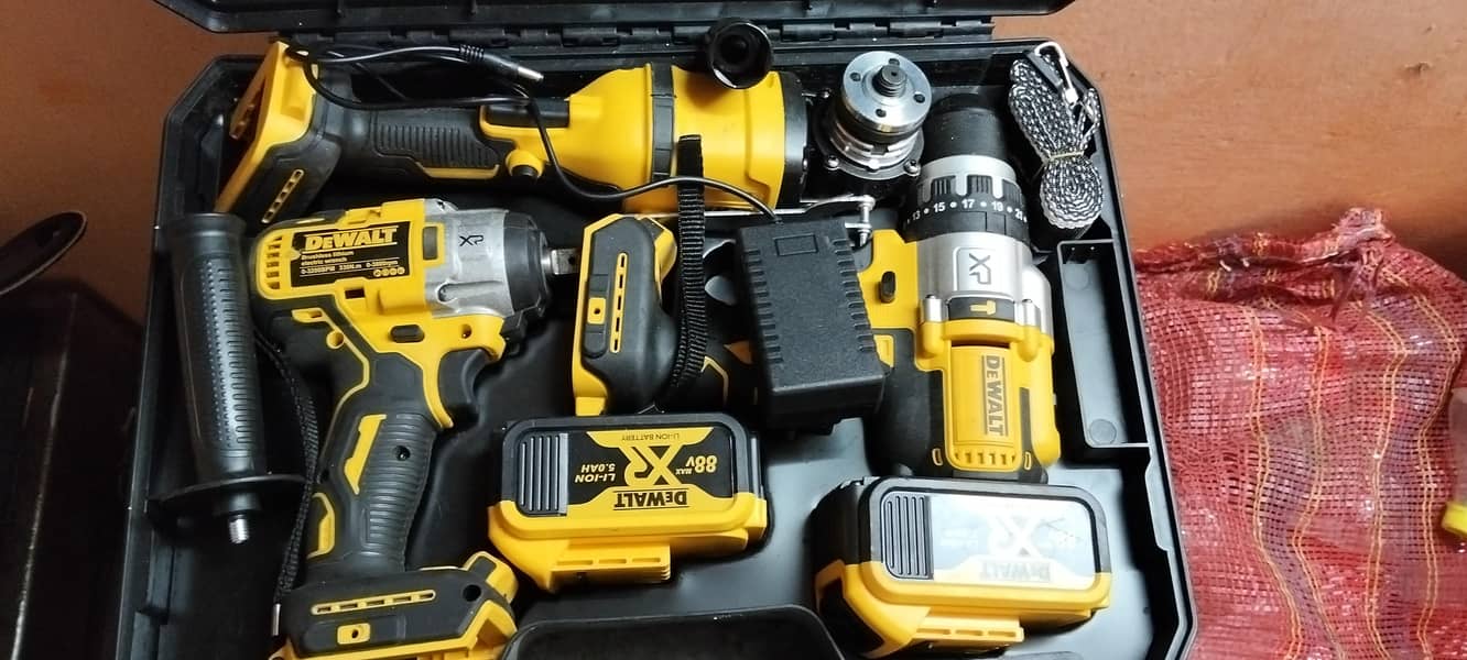 DeWalt Tool box 2
