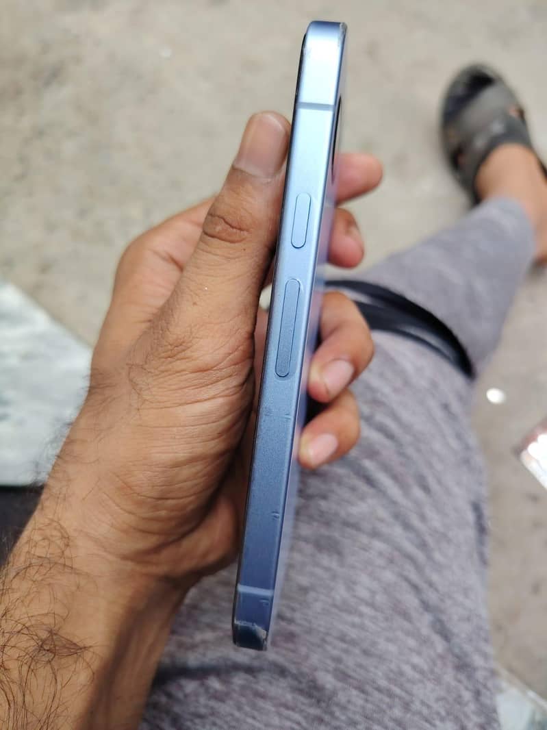 Google Pixel 9a 1